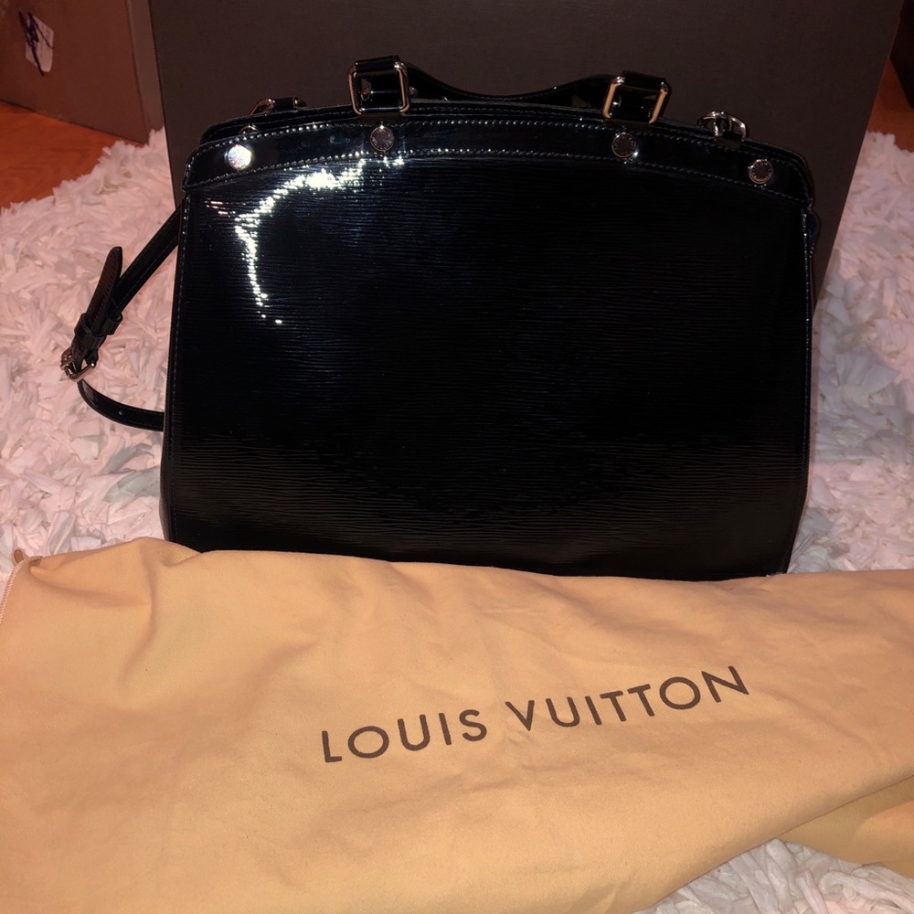 Louis Vuitton Brea Eli Gm Black Patent Tote